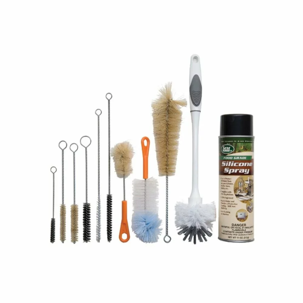 LEM Big Bite Meat Grinder #32 + 11pc Grinder Cleaning Kit 5 LEM Big Bite Meat Grinder #32 + 11pc Grinder Cleaning Kit - Image 3